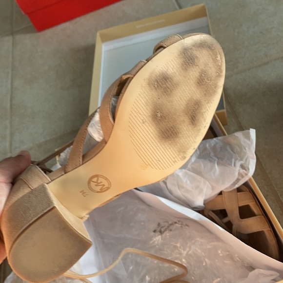 Michael Kors mirabel suede sandal - Picture 4 of 8